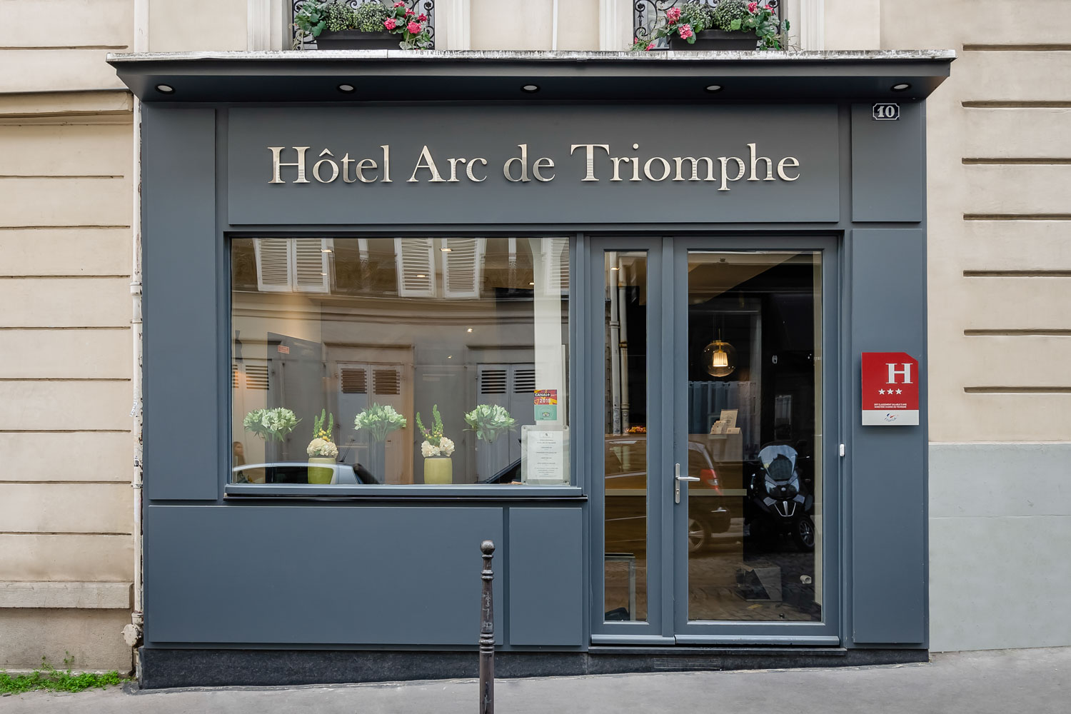 façade hôtel arc de triomphe