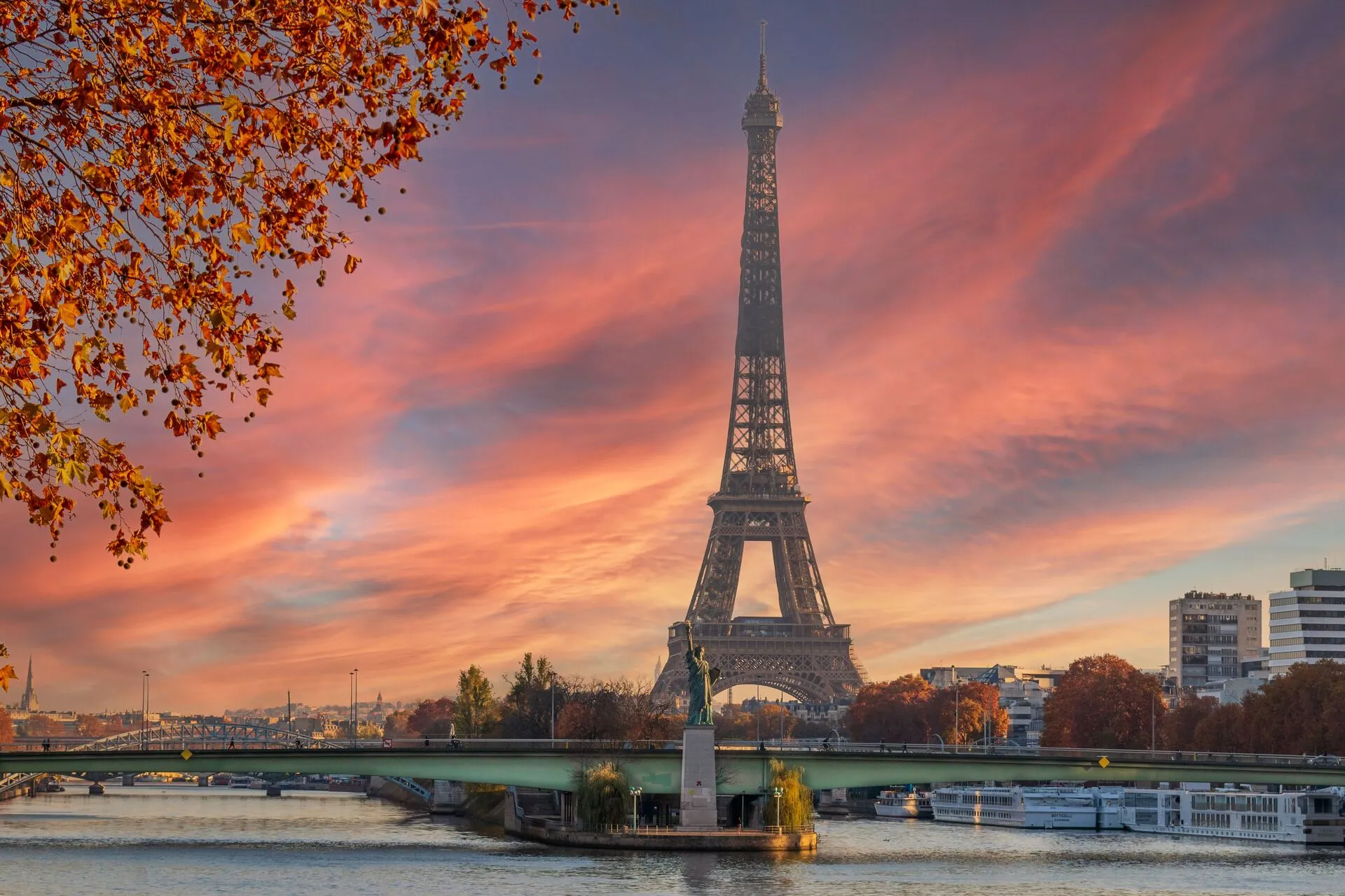 Autumn sunset over the Eiffel Tower